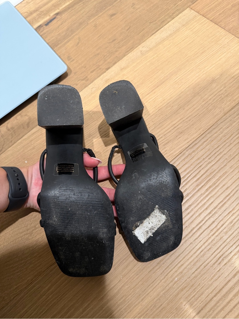 Steve Madden Black Minimalist Square-Toe Slide Sandals - Picture 6 of 6